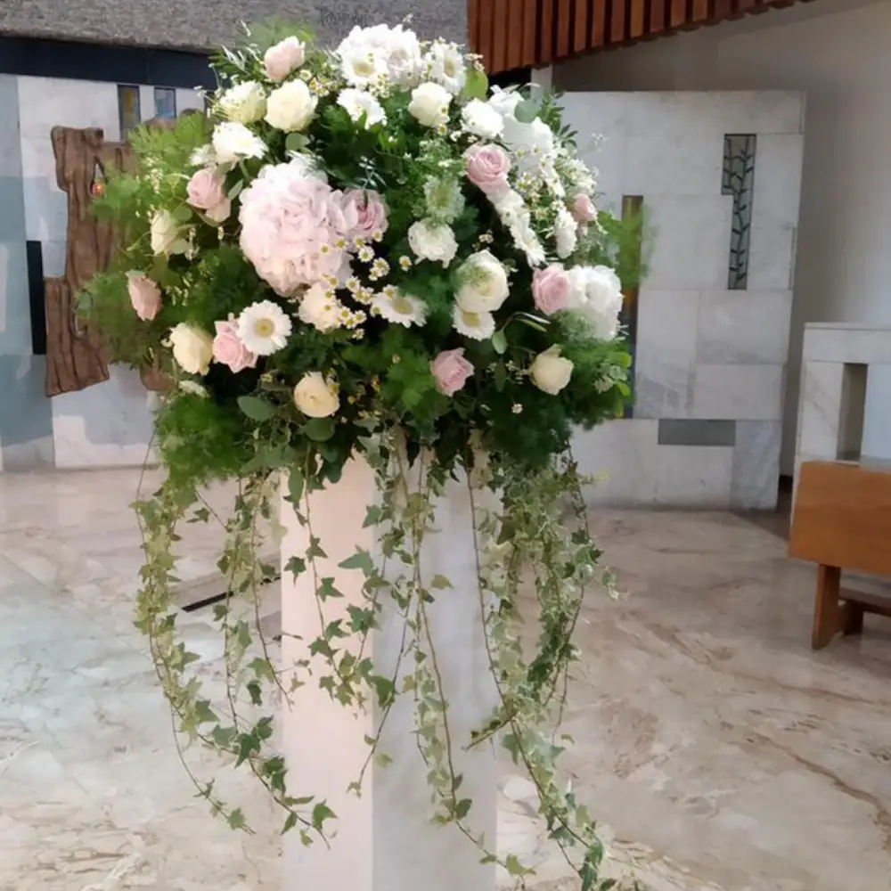 Composizione floreale chiesa Composizione floreale chiesa